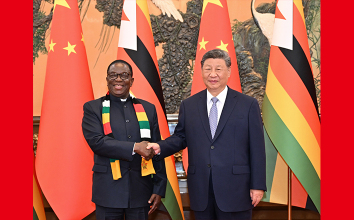 習(xí)近平會(huì)見(jiàn)津巴布韋總統(tǒng)姆南加古瓦
