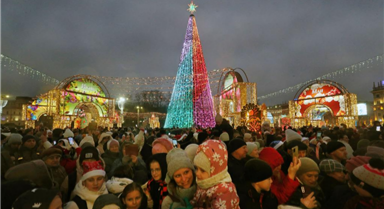 白俄羅斯新年樹點(diǎn)亮